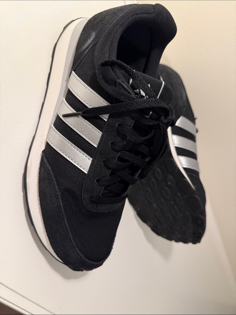 Adidas Sneakers